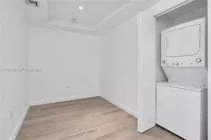 45 SW 9th St, Miami, FL 33130 - Photo 37