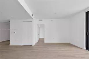 45 SW 9th St, Miami, FL 33130 - Photo 17