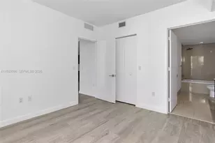 45 SW 9th St, Miami, FL 33130 - Photo 25