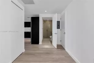 45 SW 9th St, Miami, FL 33130 - Photo 33