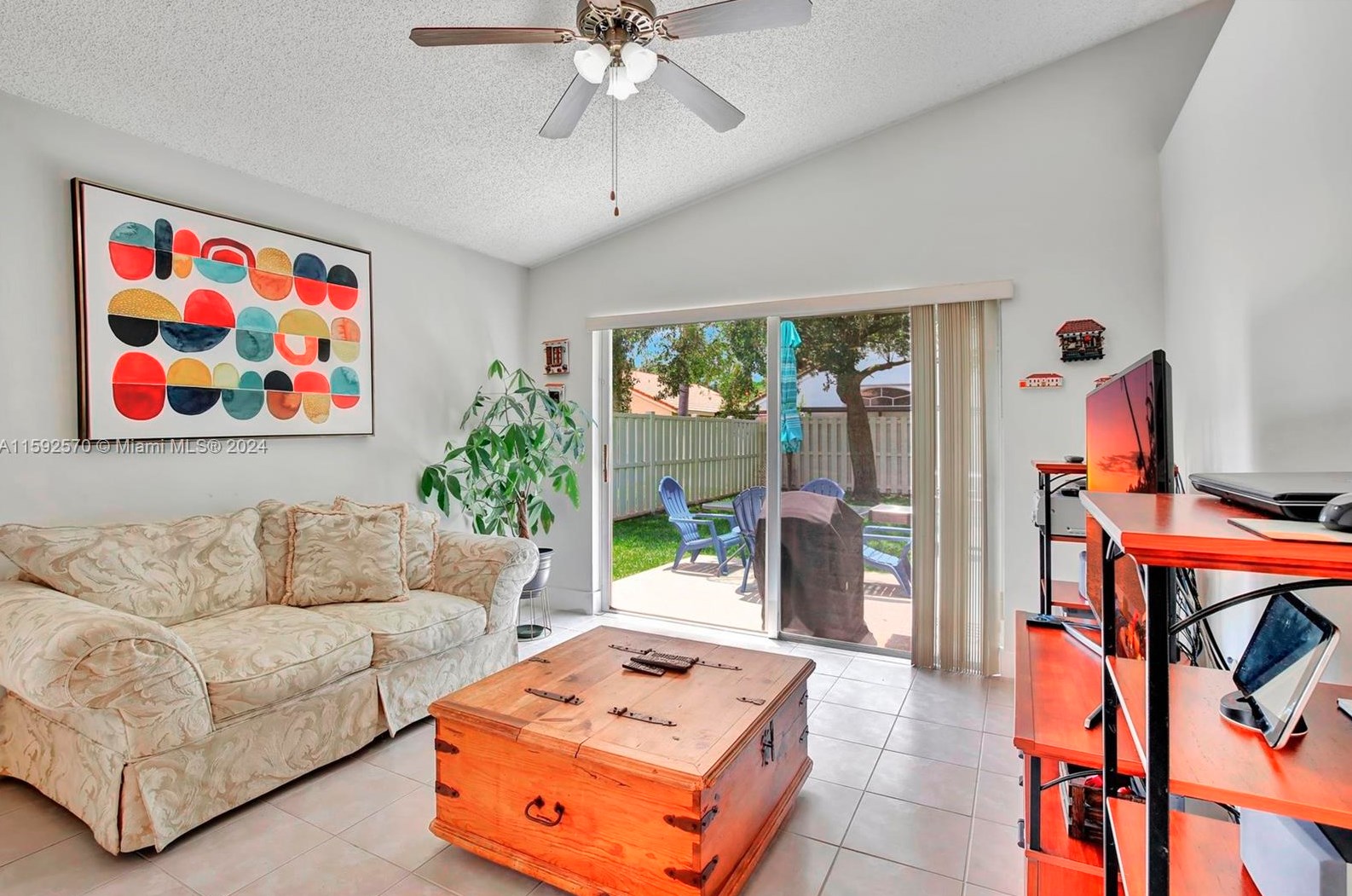 14352 14 Ct, Hollywood FL 33025-3309 exterior