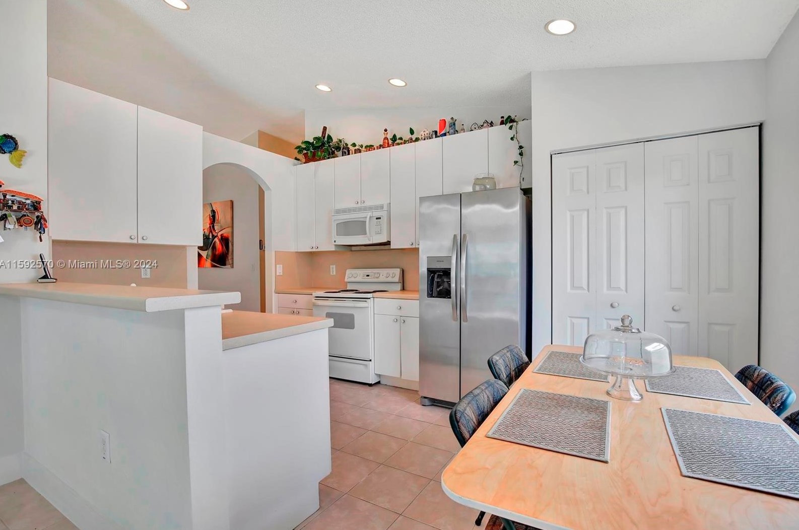 14352 14 Ct, Hollywood FL 33025-3309 exterior