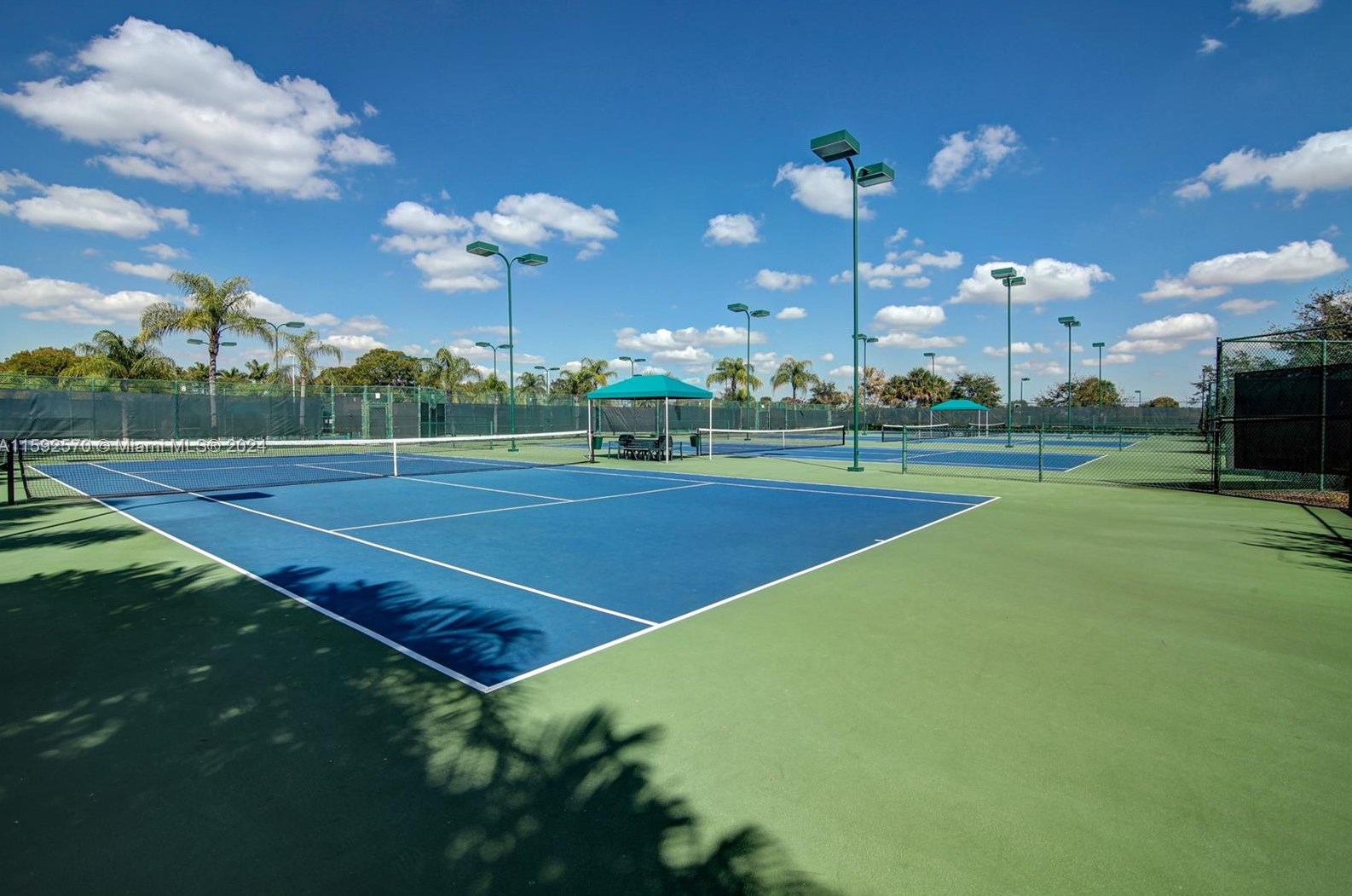 14352 14 Ct, Hollywood FL 33025-3309 exterior