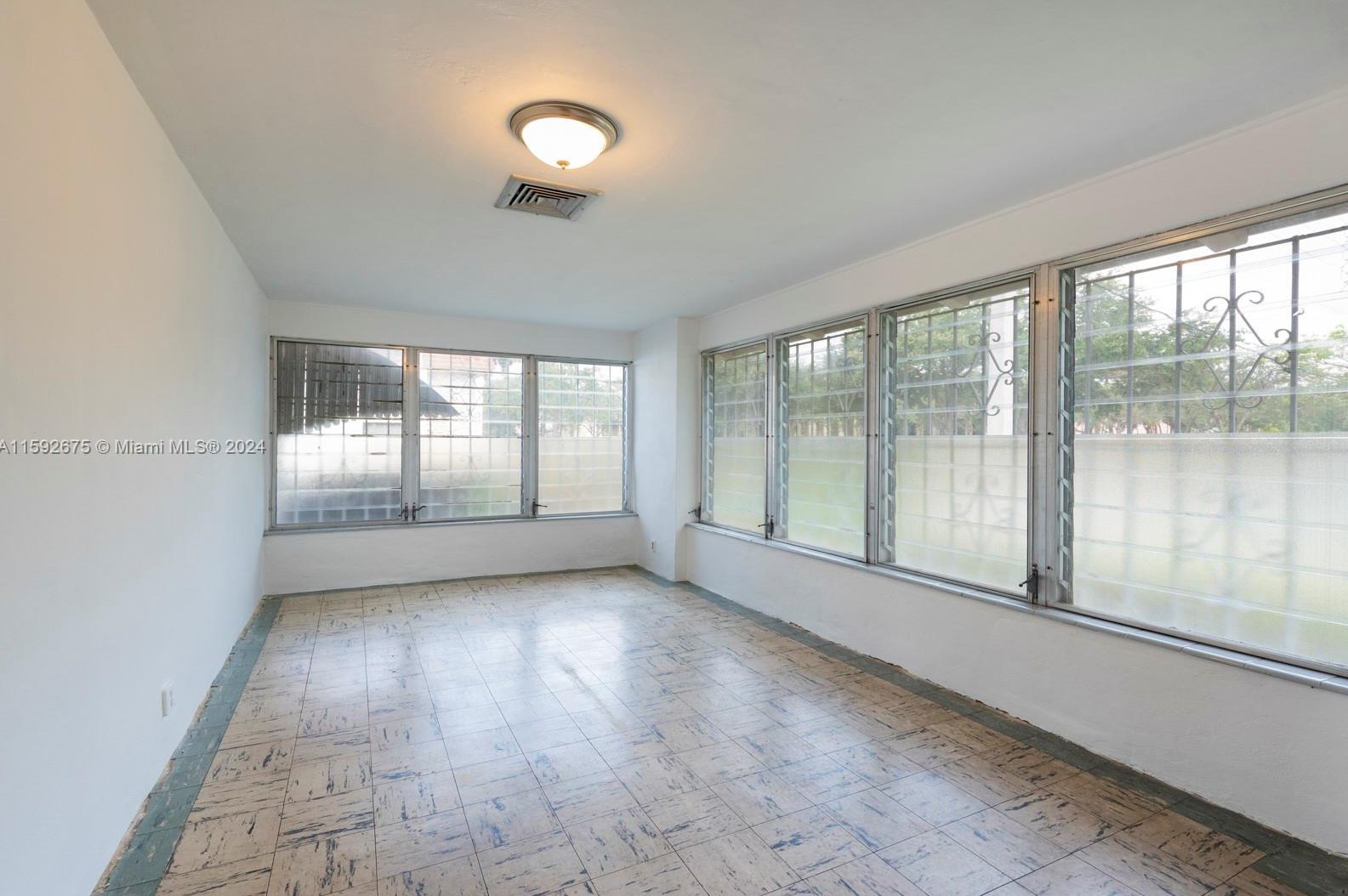 795 94 St, Miami FL 33138-2914 exterior