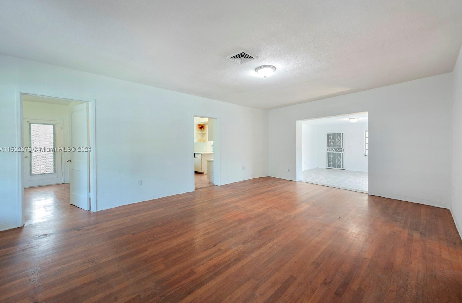 795 94 St, Miami FL 33138-2914 exterior