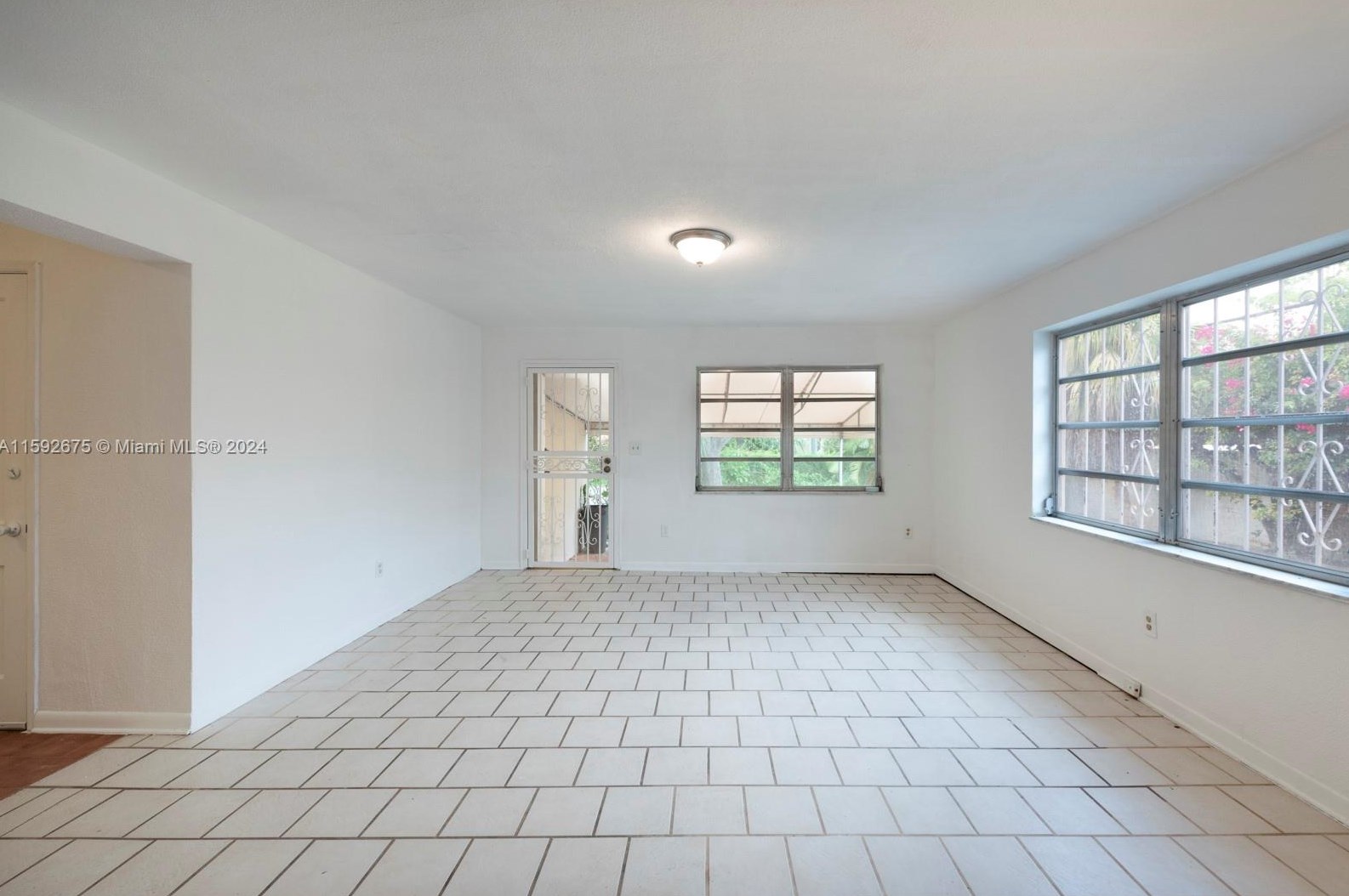 795 94 St, Miami FL 33138-2914 exterior