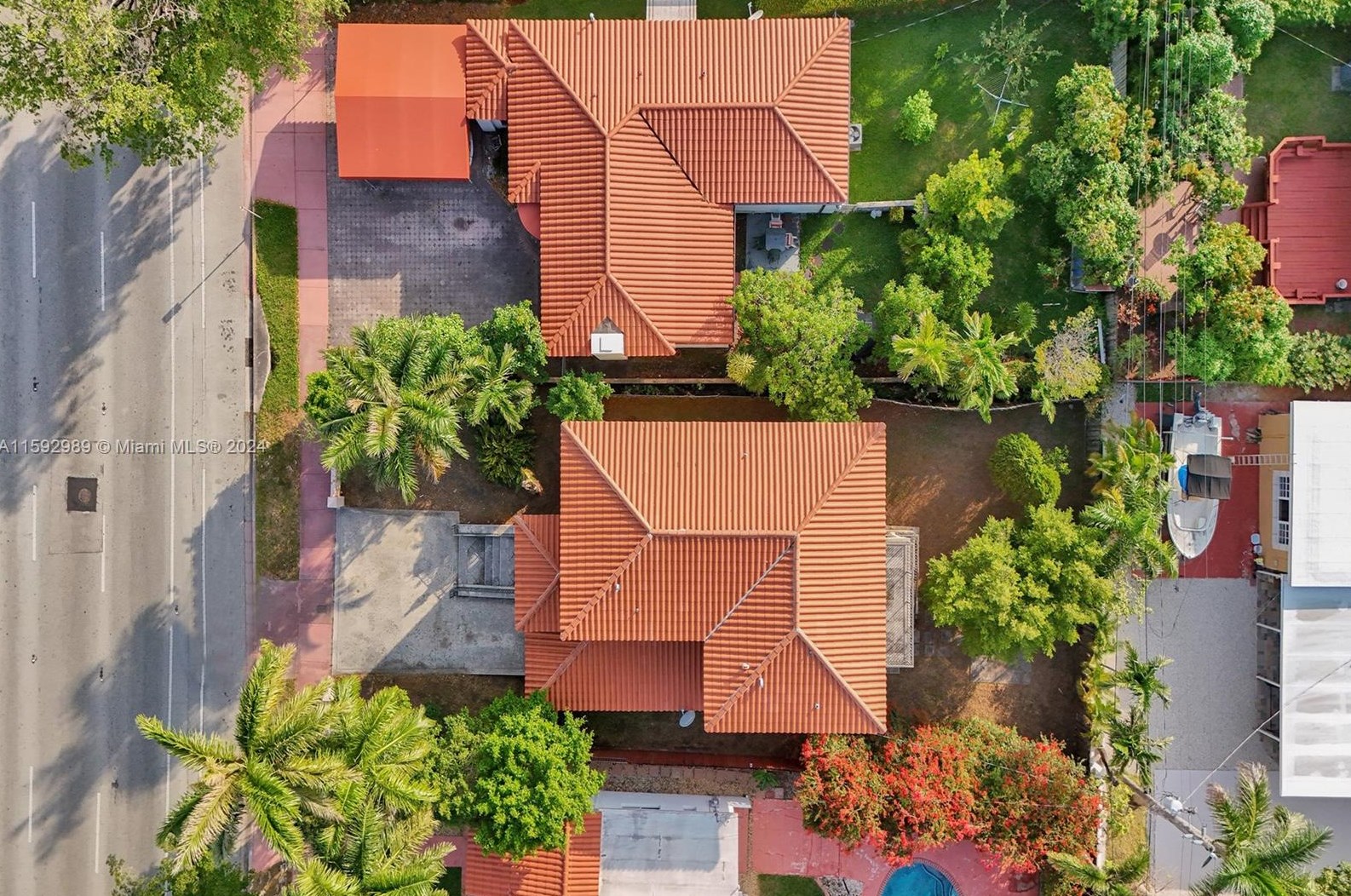 1411 Normandy Dr, Miami FL 33141-3614 exterior