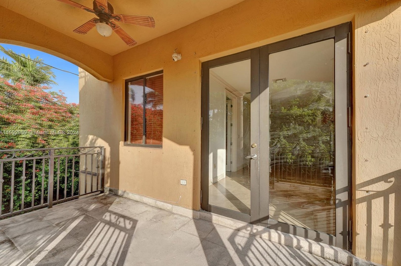 1411 Normandy Dr, Miami FL 33141-3614 exterior