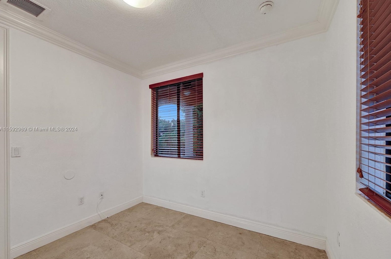 1411 Normandy Dr, Miami FL 33141-3614 exterior