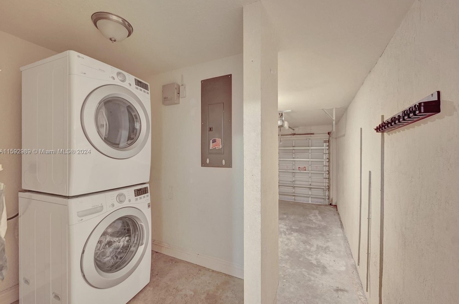 1411 Normandy Dr, Miami FL 33141-3614 exterior