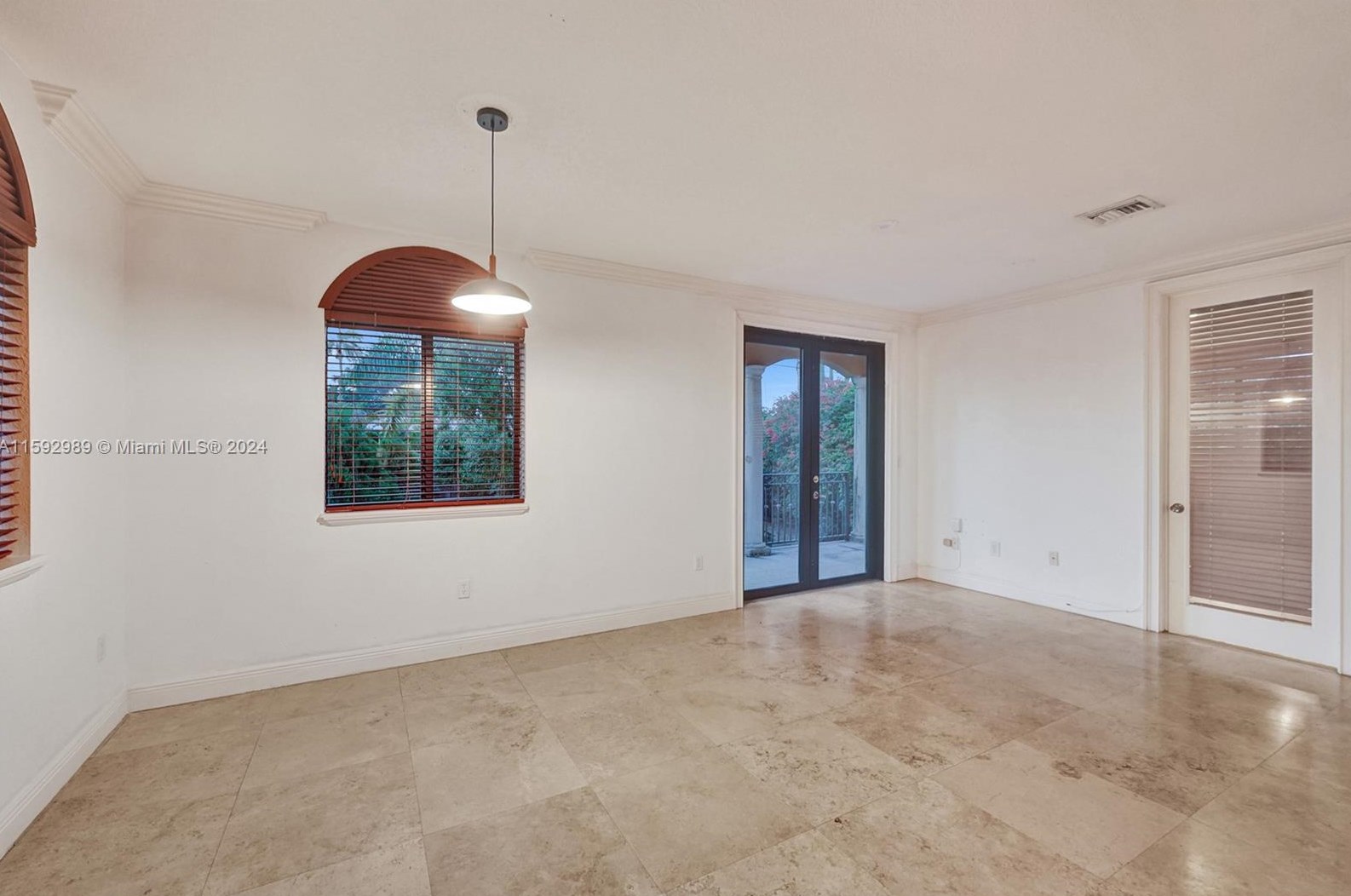 1411 Normandy Dr, Miami FL 33141-3614 exterior