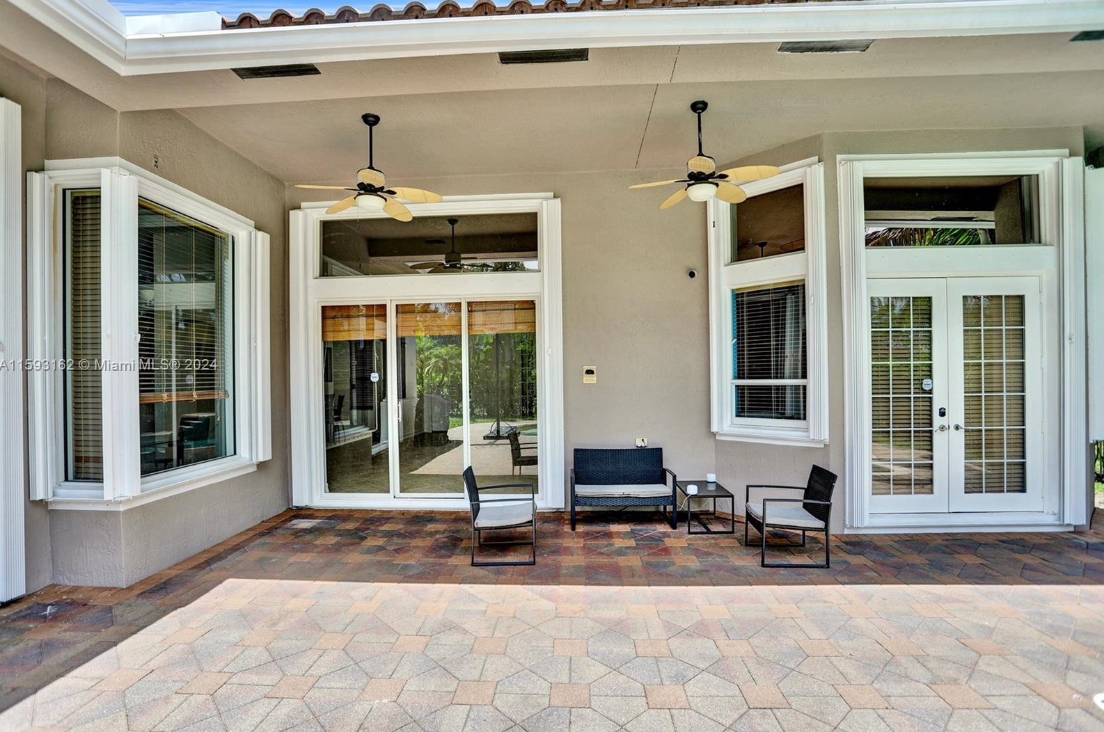 1261 137 Ave, Hollywood FL 33027-5905 exterior