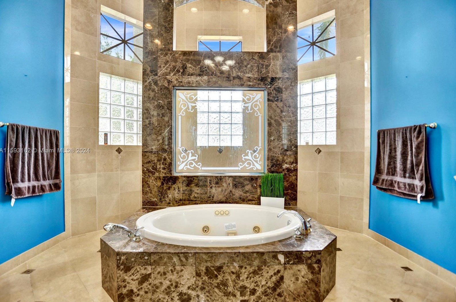 1261 137 Ave, Hollywood FL 33027-5905 exterior