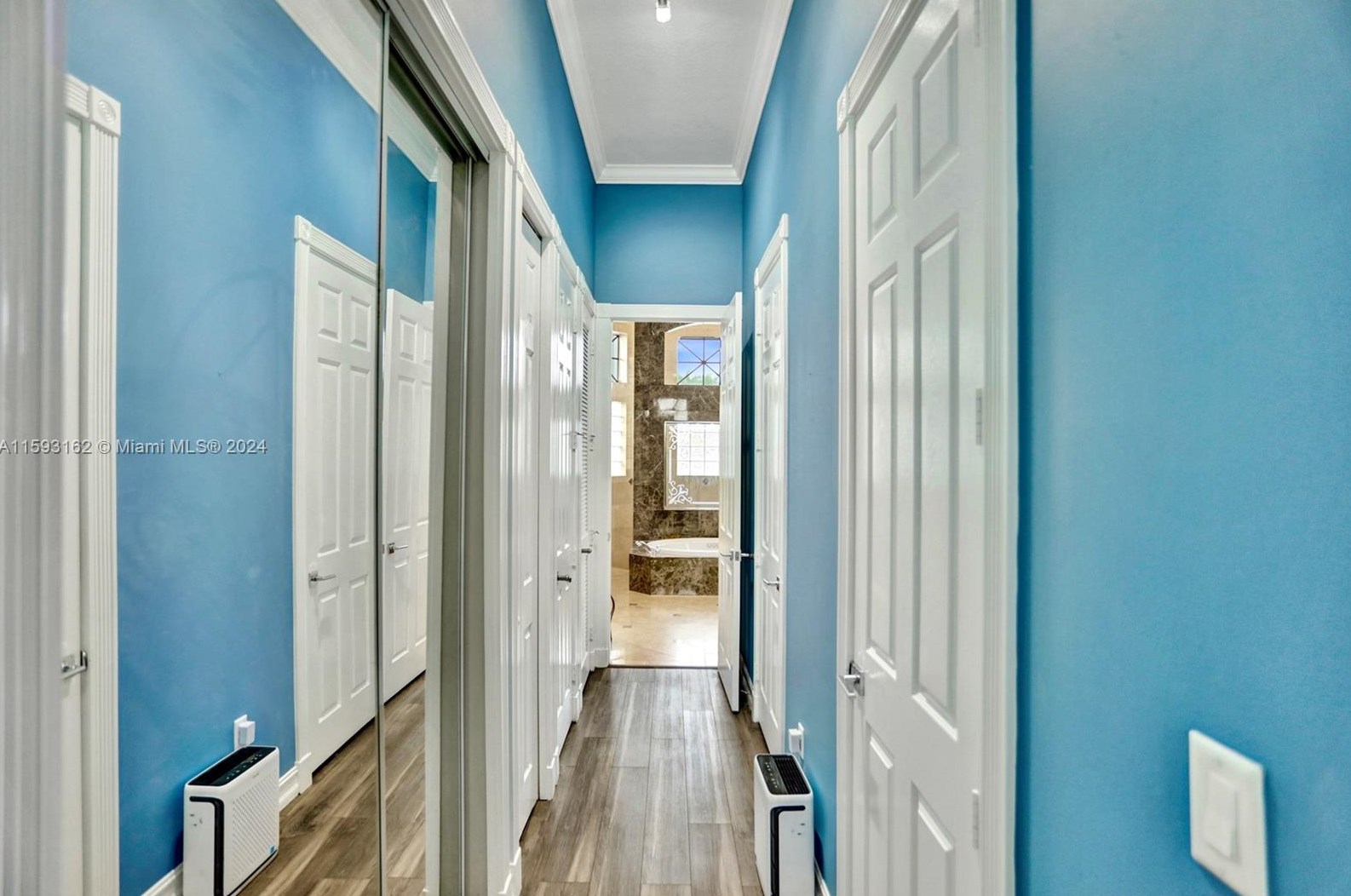 1261 137 Ave, Hollywood FL 33027-5905 exterior