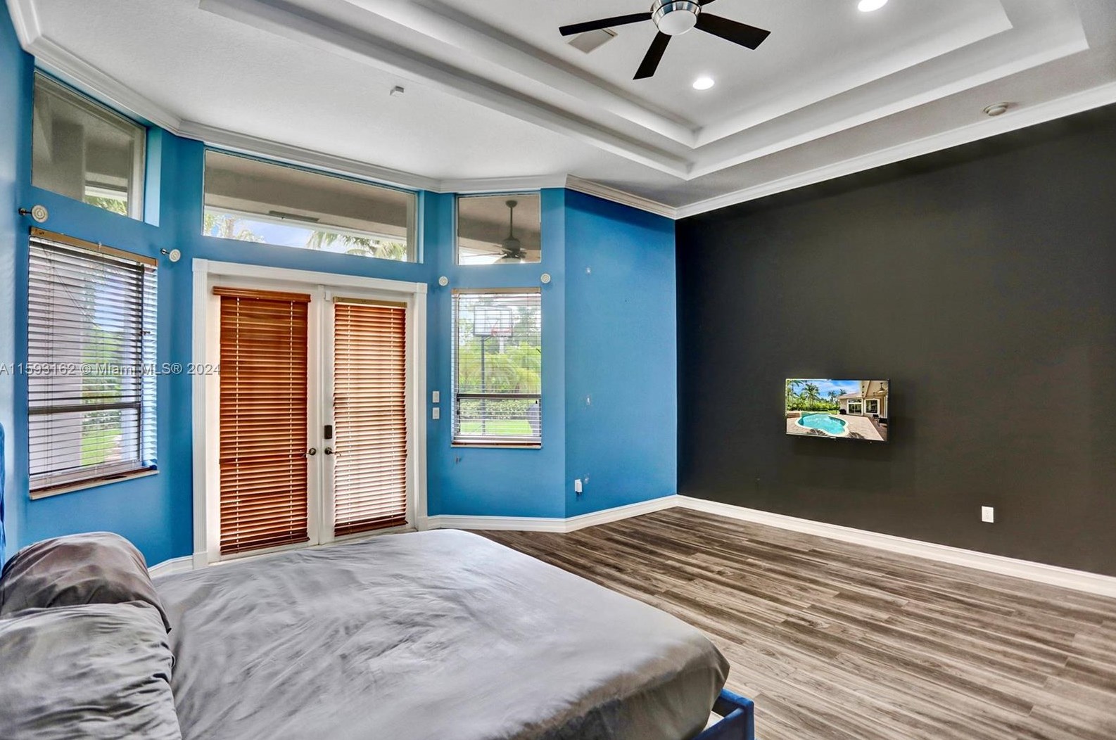 1261 137 Ave, Hollywood FL 33027-5905 exterior