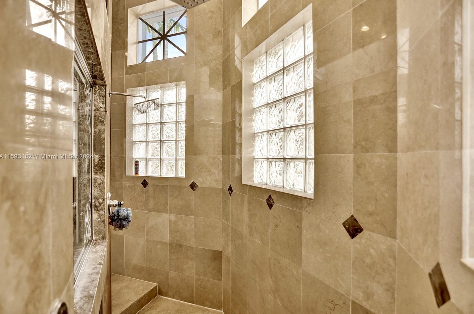 1261 137 Ave, Hollywood FL 33027-5905 exterior