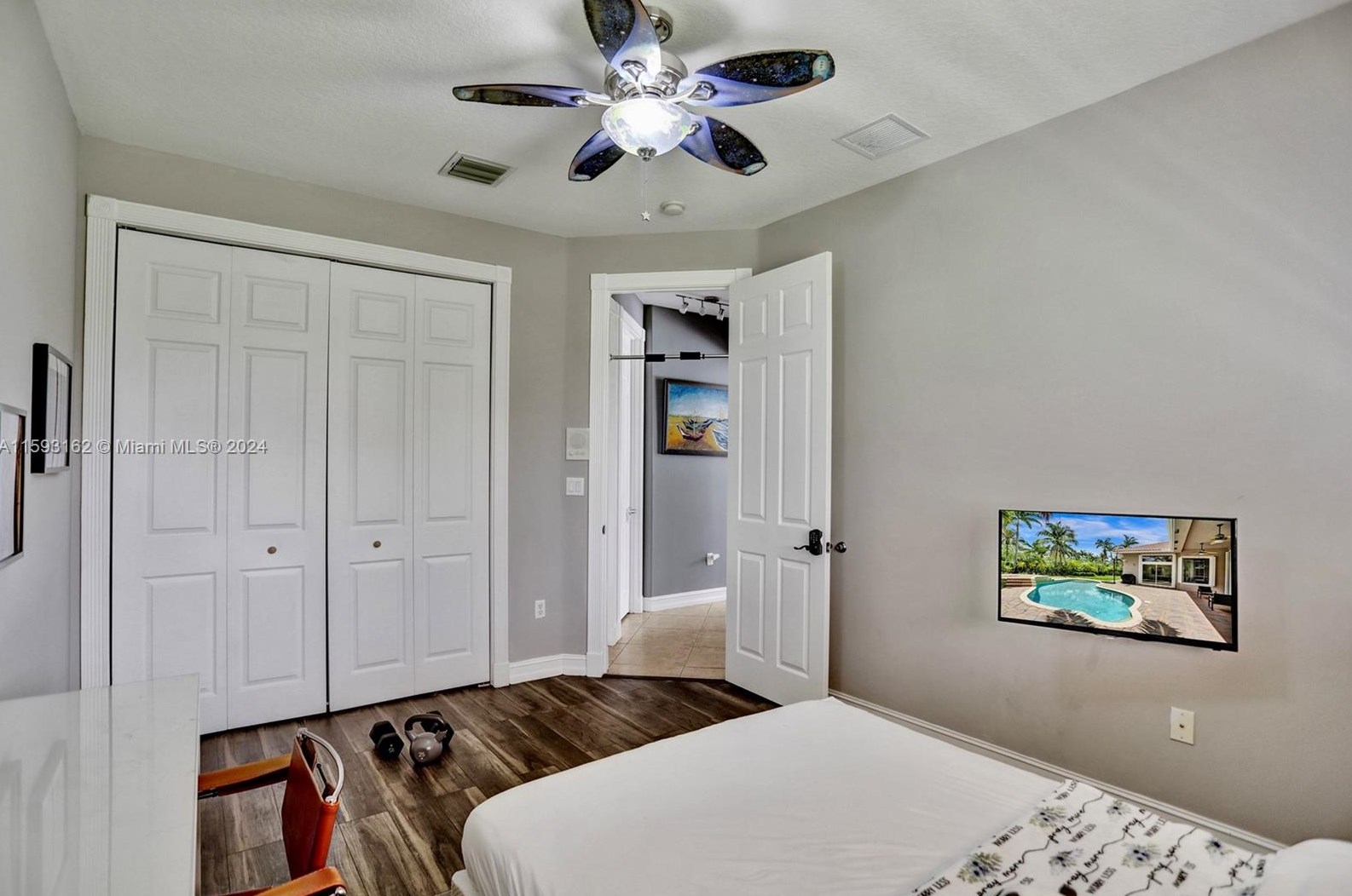 1261 137 Ave, Hollywood FL 33027-5905 exterior