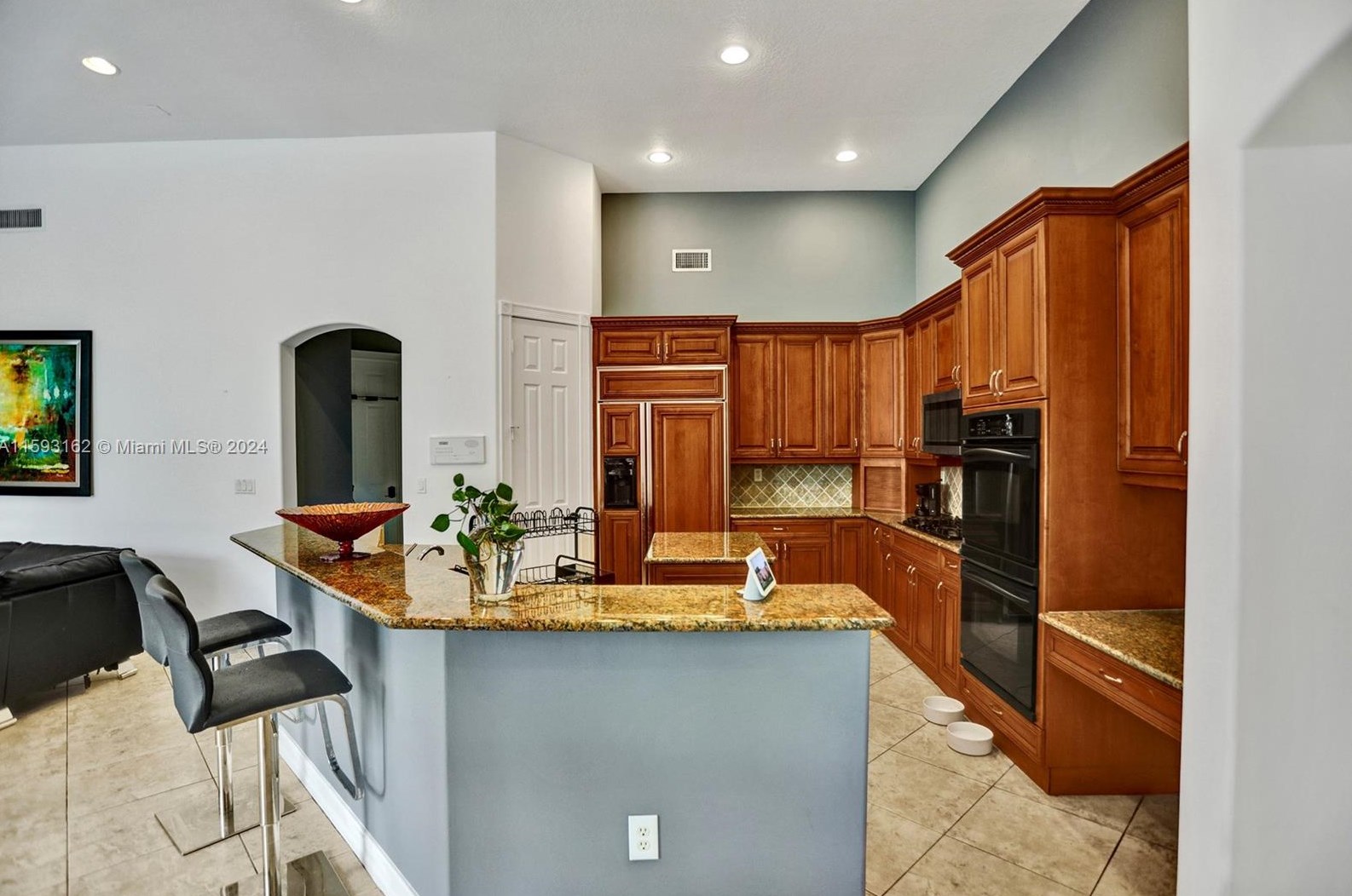 1261 137 Ave, Hollywood FL 33027-5905 exterior