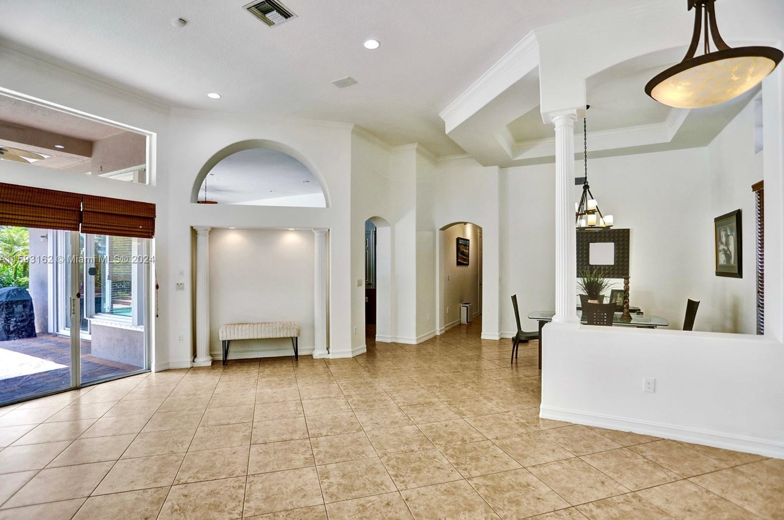 1261 137 Ave, Hollywood FL 33027-5905 exterior