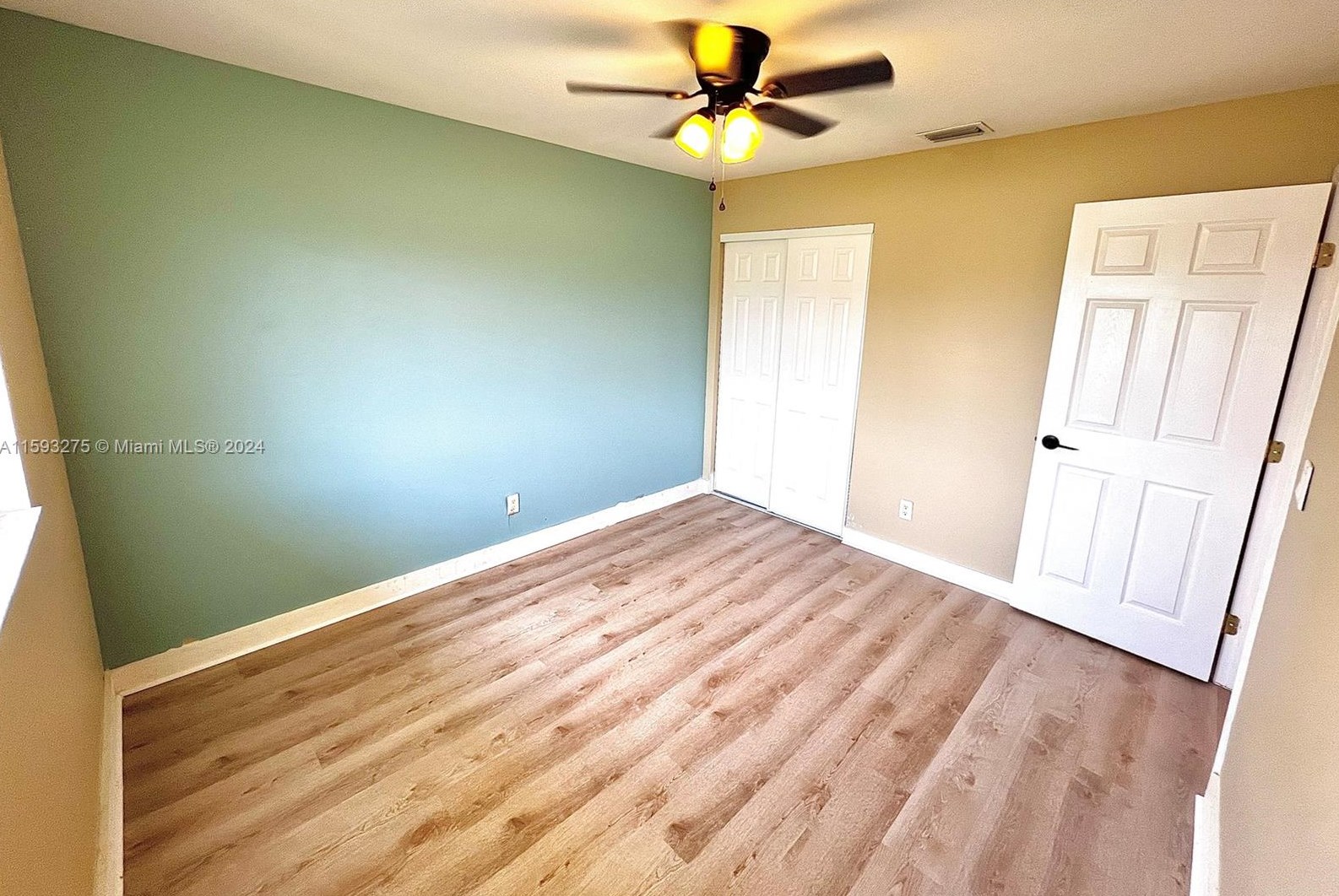 1211 10 St, Cape Coral FL  33909-1571 exterior