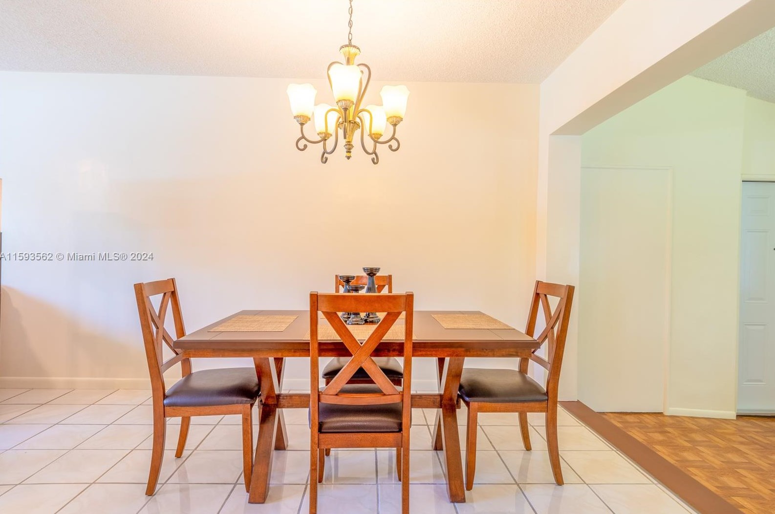 717 162 St, Miami FL 33157-3738 exterior