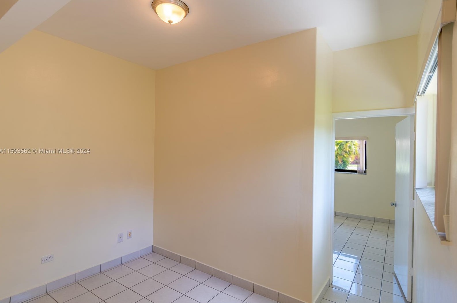 717 162 St, Miami FL 33157-3738 exterior