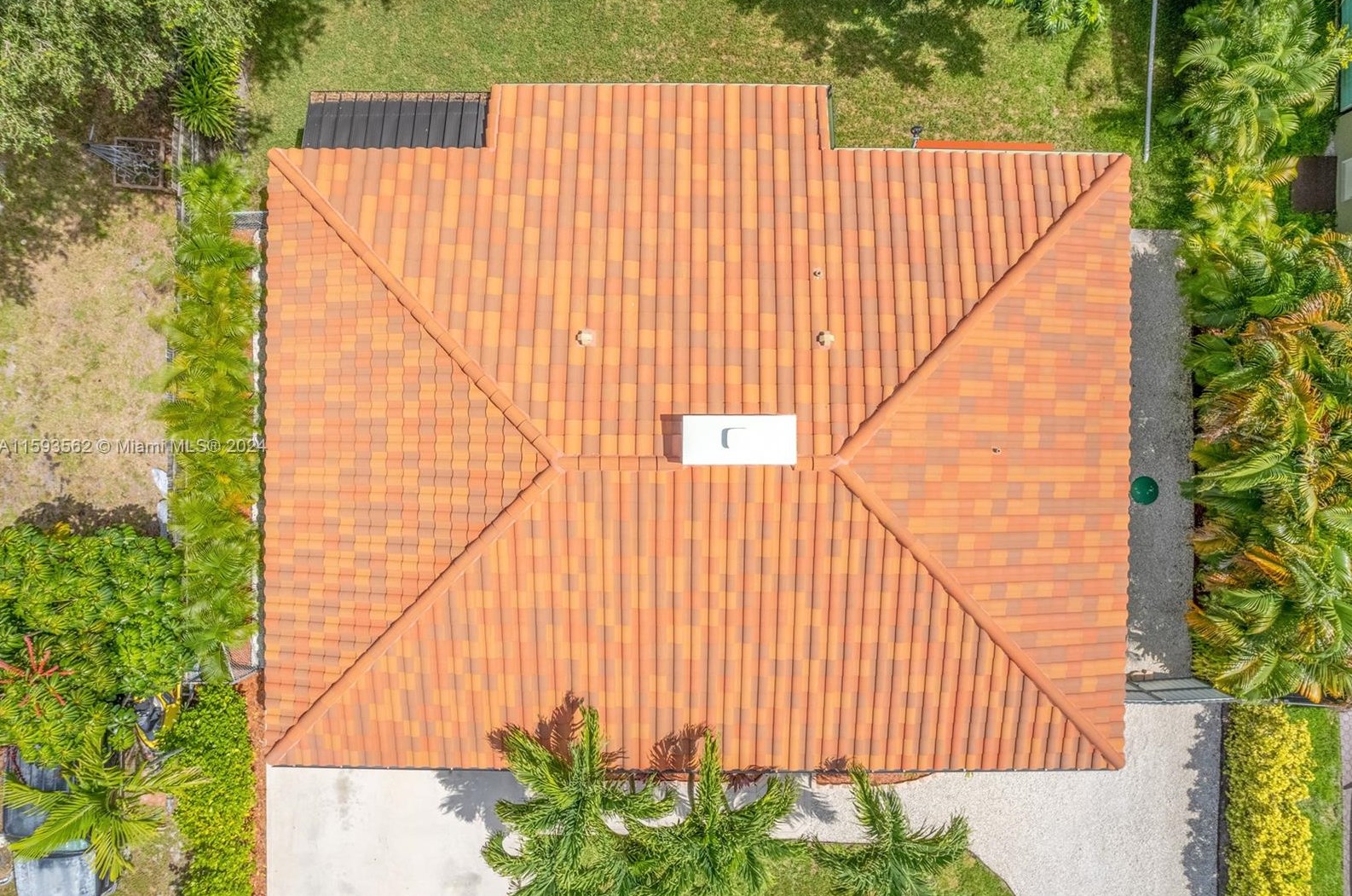 717 162 St, Miami FL 33157-3738 exterior