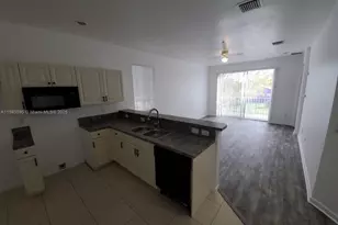 1945 Marsh Harbor Dr, Riviera Beach, FL 33404 - Photo 9
