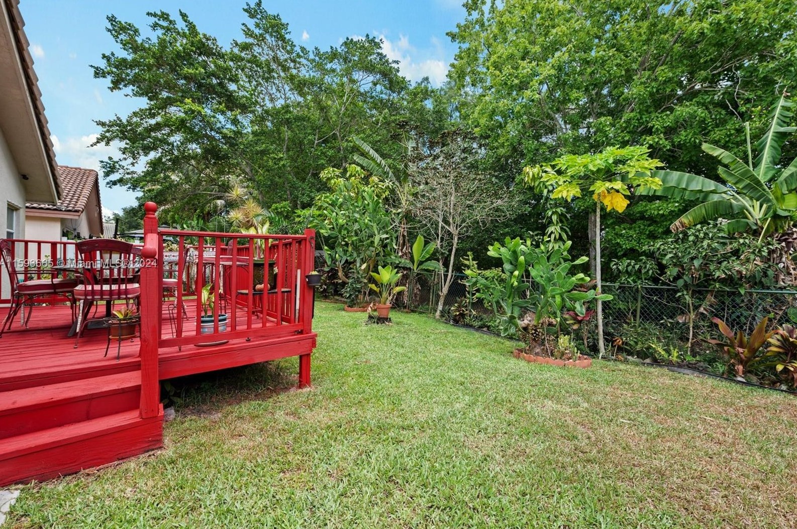 201 203 Ave, Hollywood FL  33029-3415 exterior