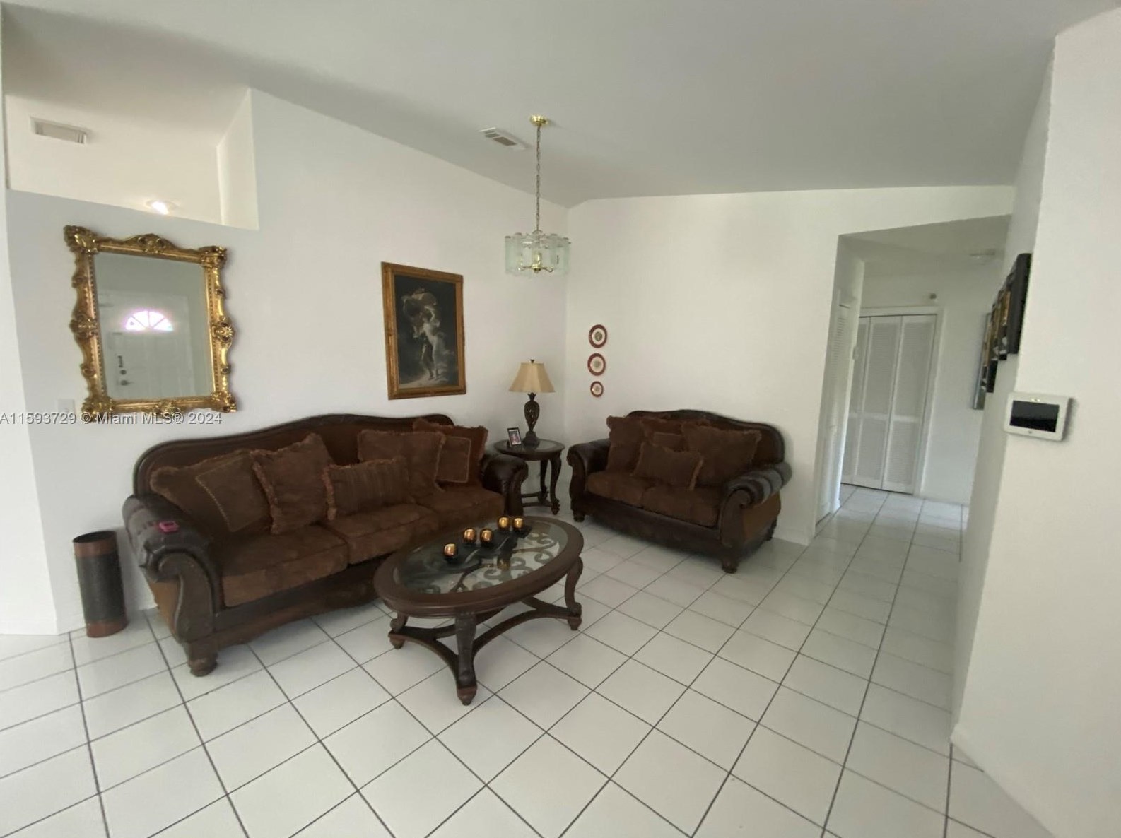 1938 137th Ct, Miami FL  33175-1092 exterior