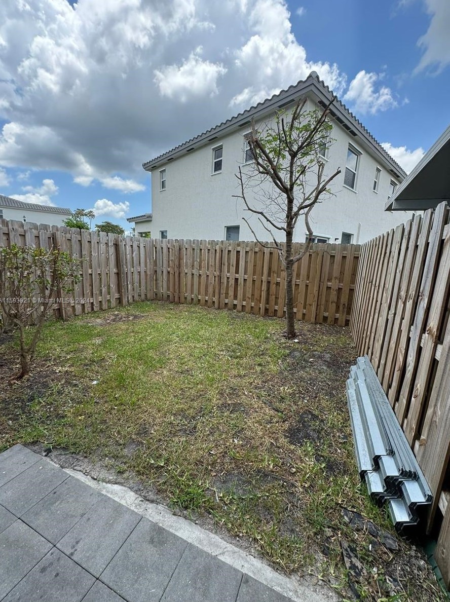 2686 15th St, Homestead FL  33035-2274 exterior