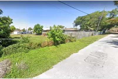 405 SW 4th Ter, Hallandale Beach, FL 33009 - Photo 7