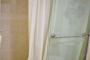 3051 E Sunrise Lakes Dr, Sunrise, FL 33322 - Photo 17