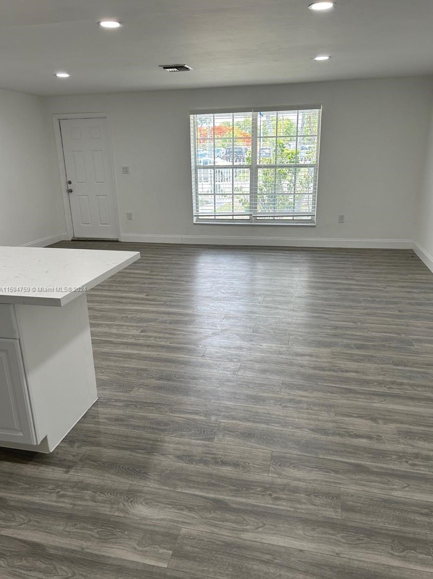 755 142 St, Miami FL 33186-8919 exterior