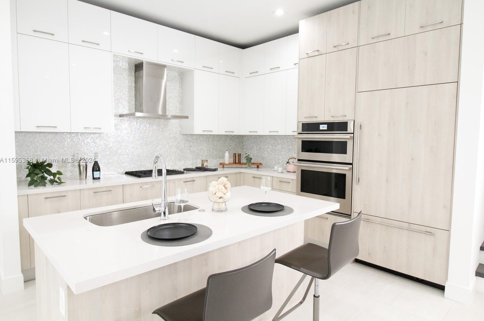 8208 44 Ter, Miami FL 33185 exterior