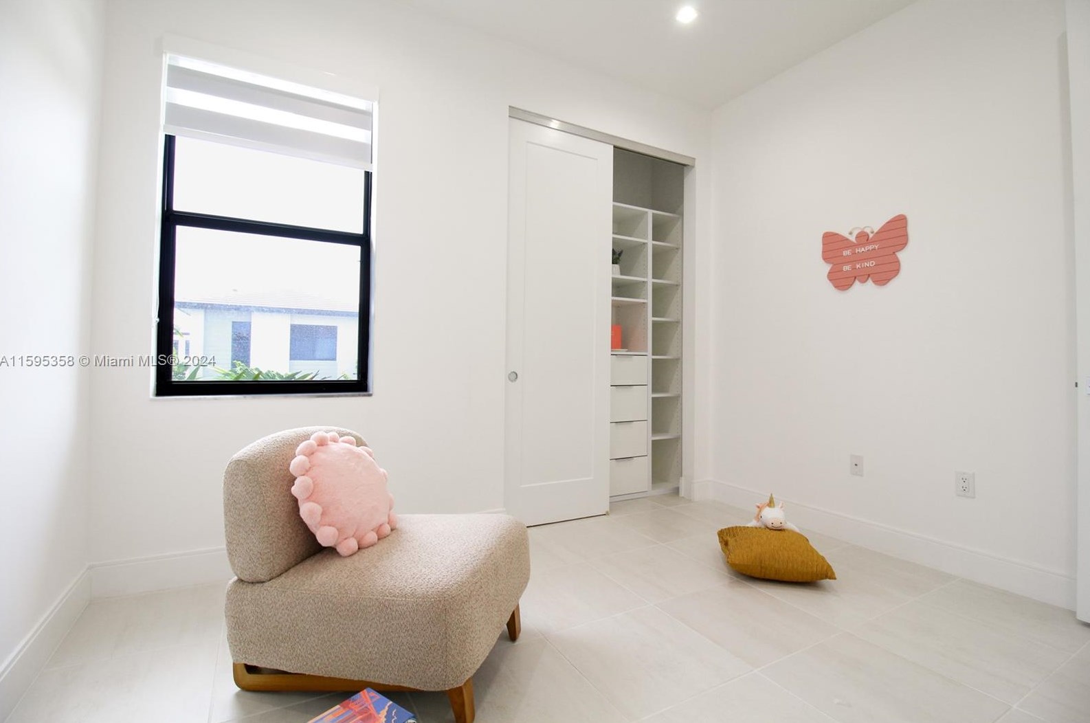 8208 44 Ter, Miami FL 33185 exterior