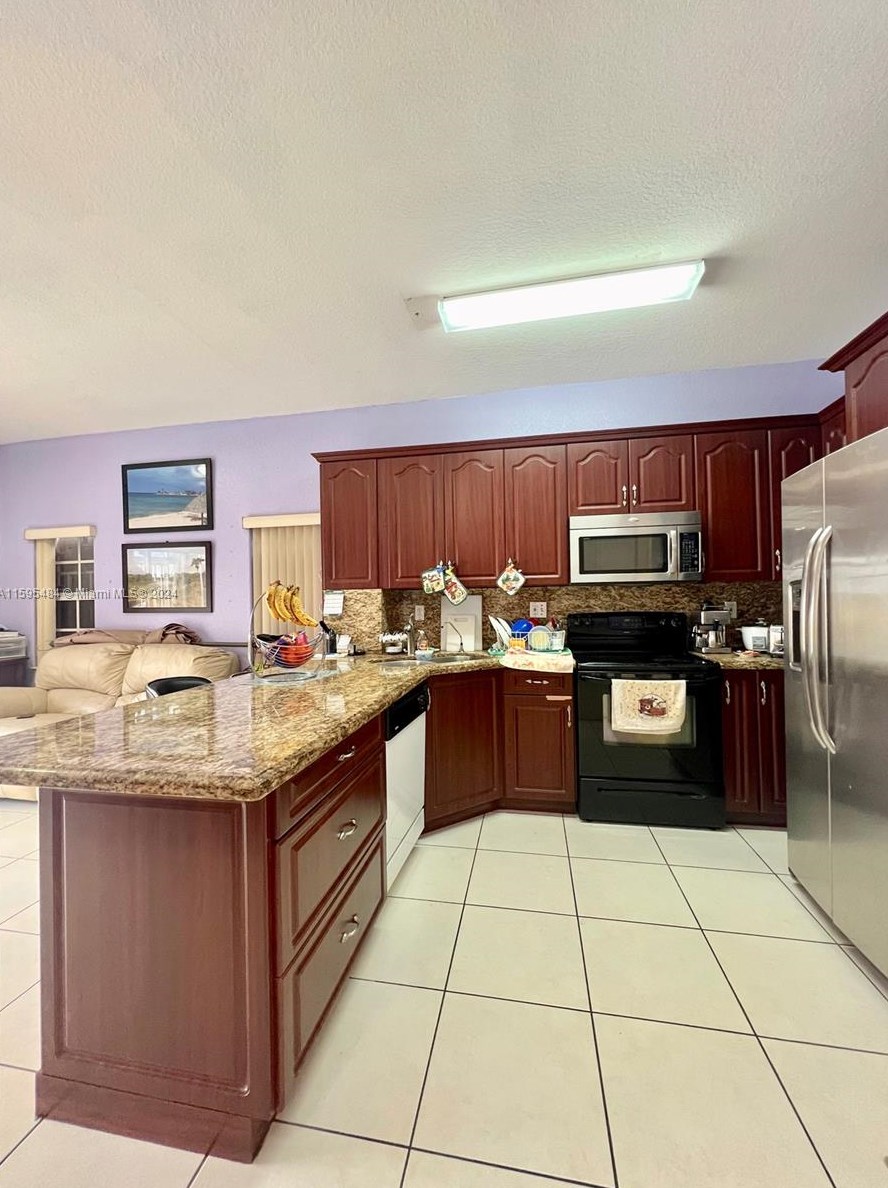 14623 181 Ter, Miami FL 33157-4992 exterior