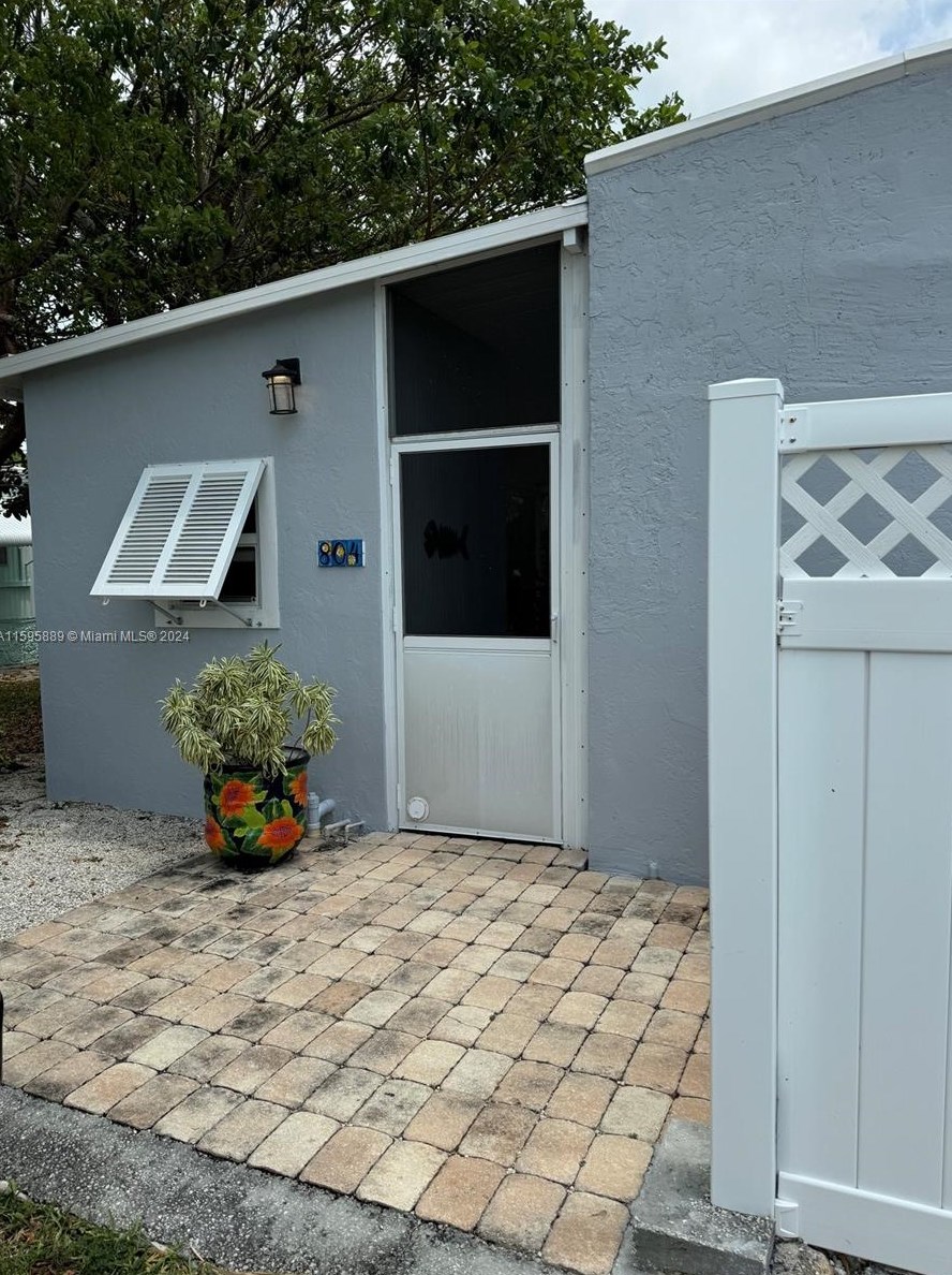 804 Topaz St, Key Largo FL  33037-3847 exterior
