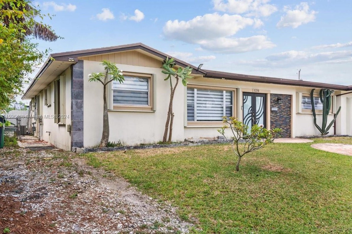 11230 181 St, Miami FL  33056-3400 exterior