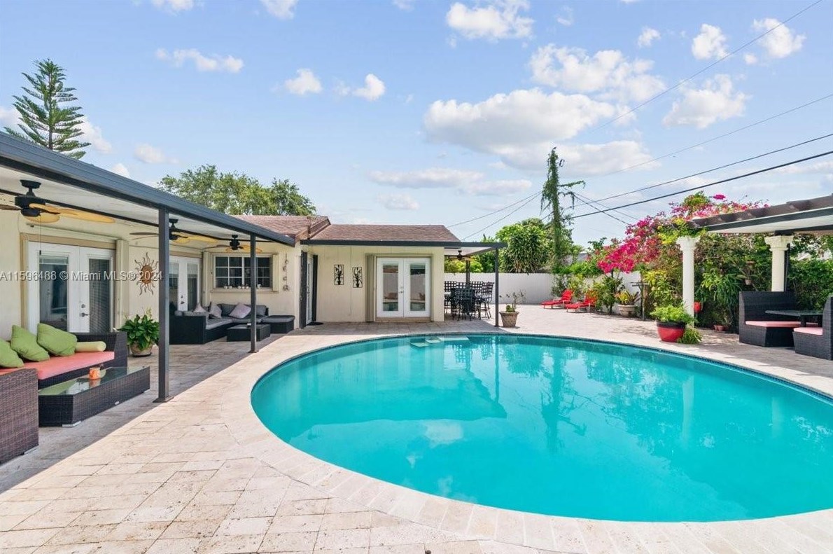 11230 181 St, Miami FL  33056-3400 exterior