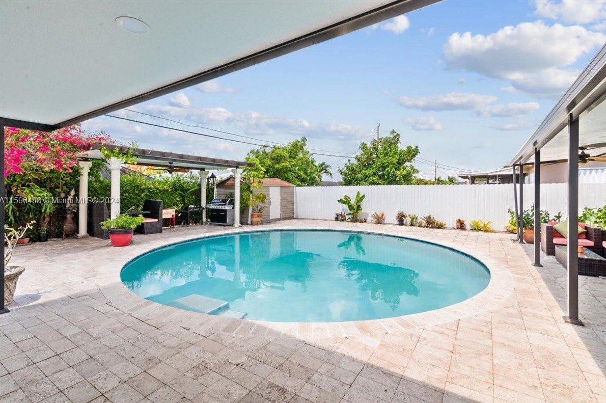 11230 181 St, Miami FL  33056-3400 exterior