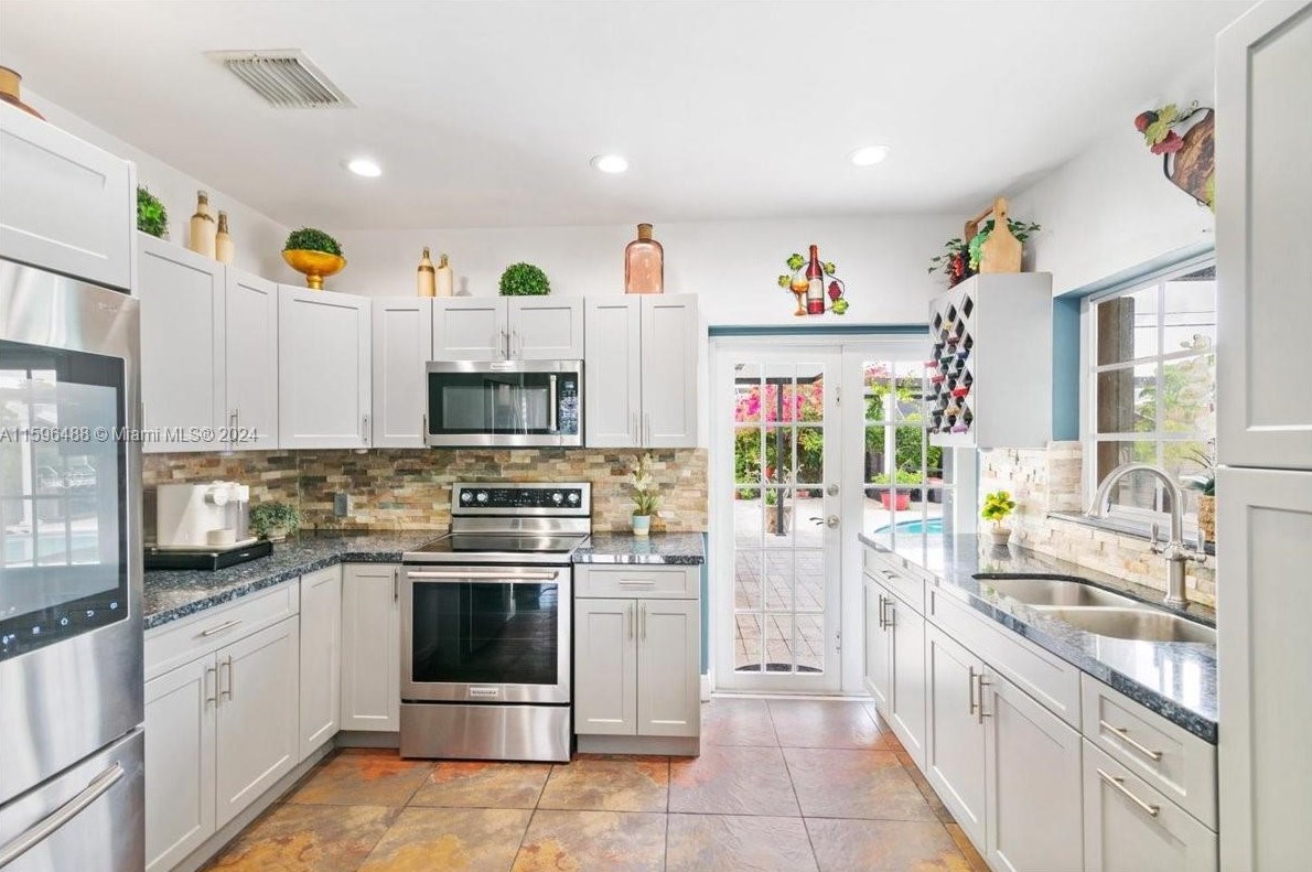 11230 181 St, Miami FL  33056-3400 exterior