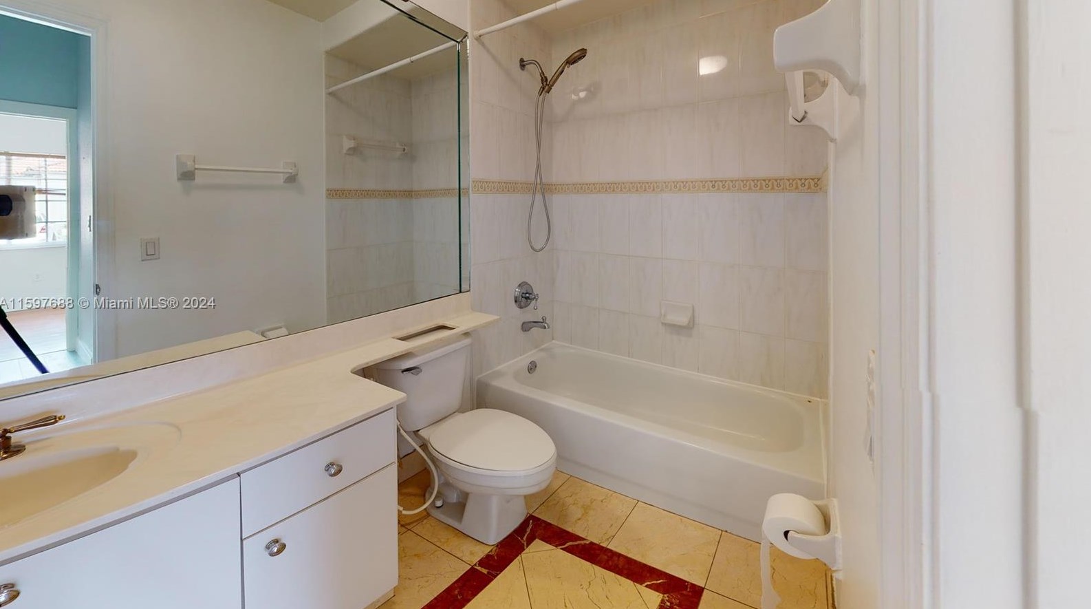 16266 54 Ter, Miami FL  33155-6210 exterior