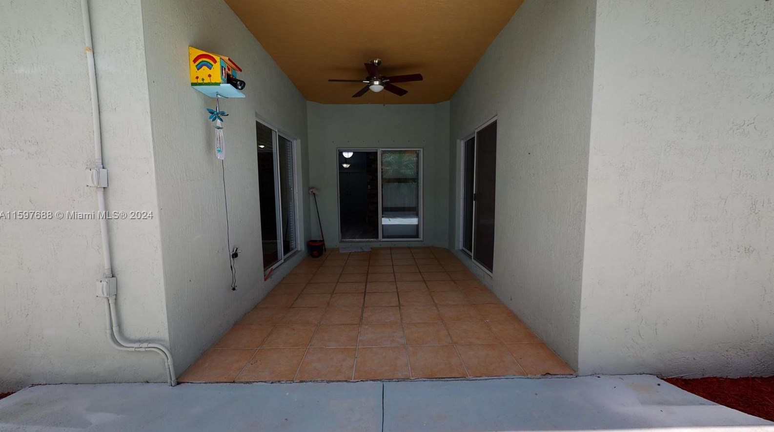 16266 54 Ter, Miami FL  33155-6210 exterior