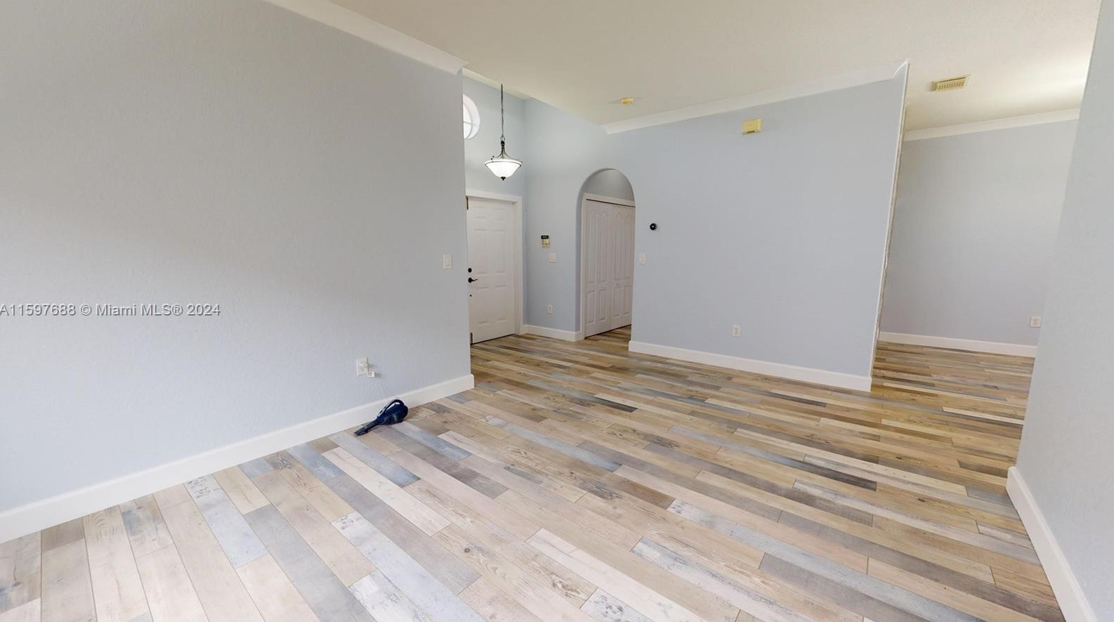 16266 54 Ter, Miami FL  33155-6210 exterior