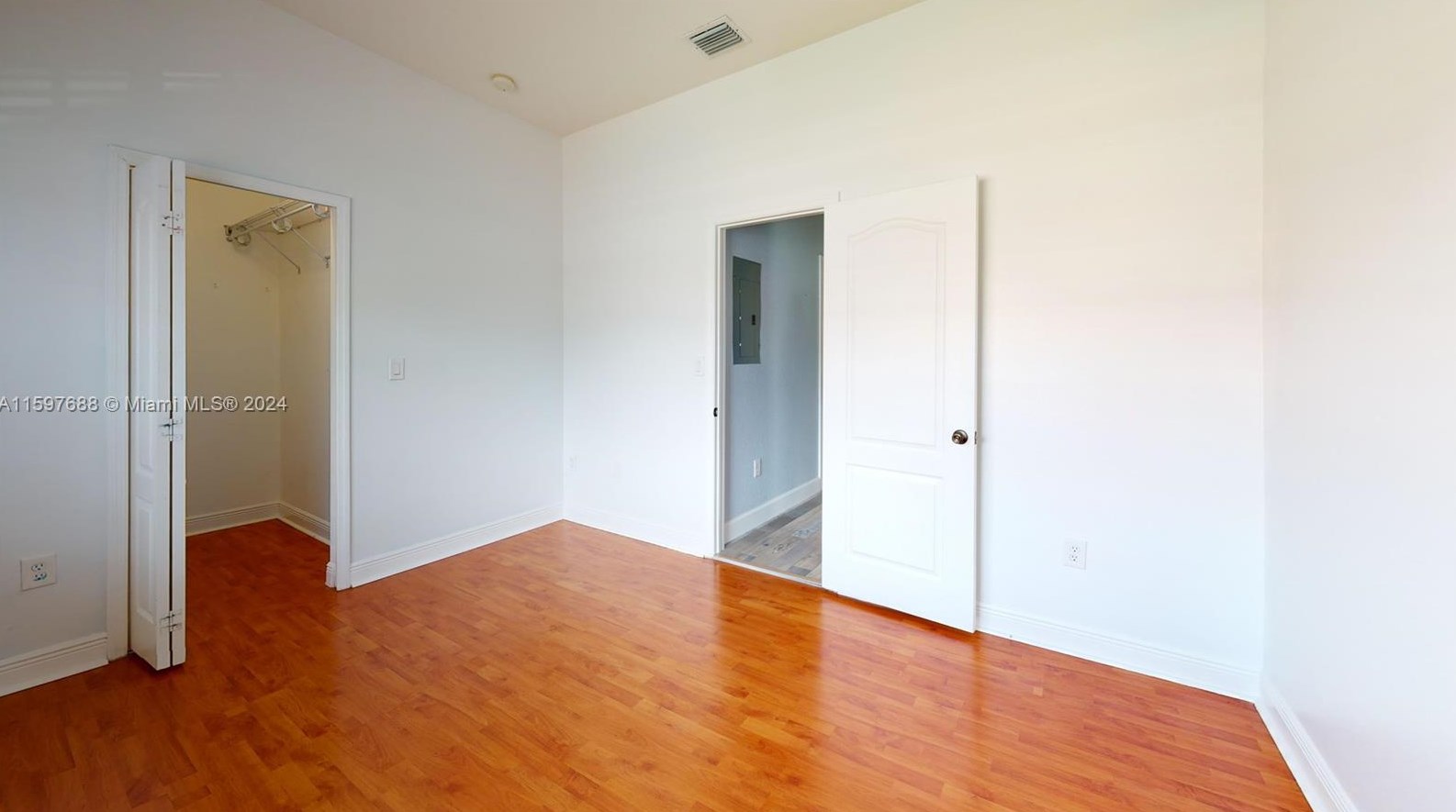 16266 54 Ter, Miami FL  33155-6210 exterior