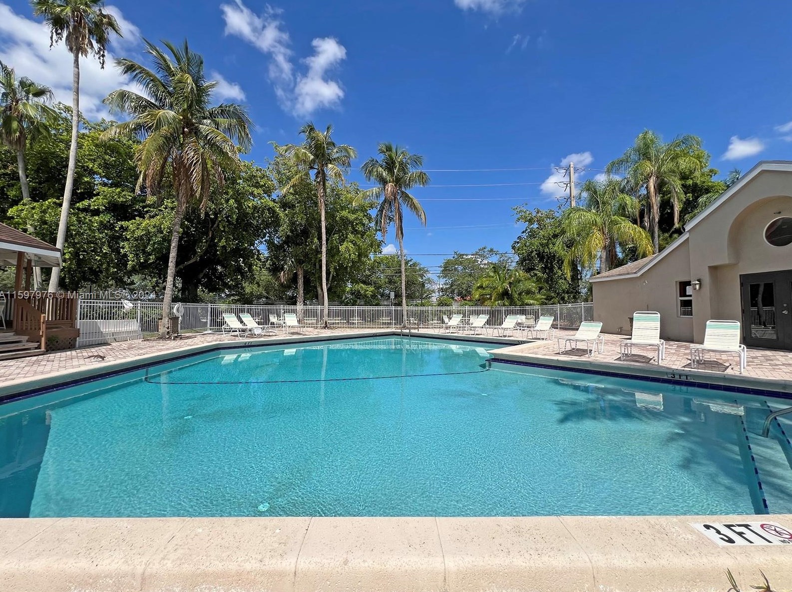 821 113th Way, Hollywood FL  33025-3445 exterior