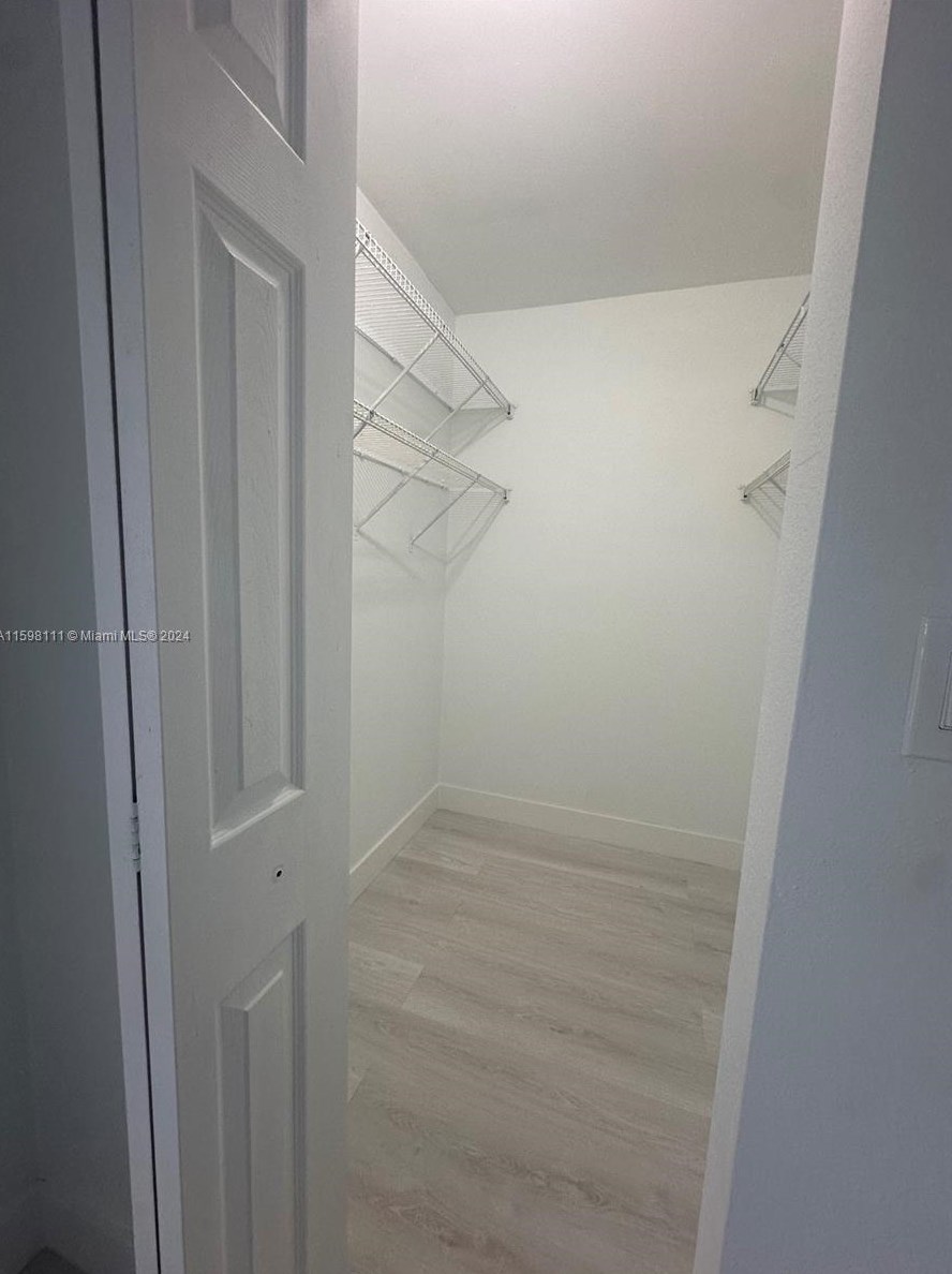 15543 137 Pl, Miami FL 33177-6417 exterior
