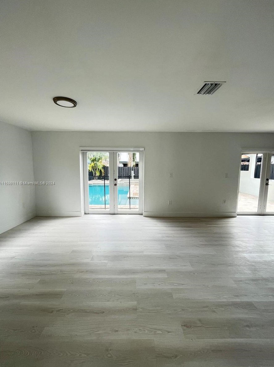 15543 137 Pl, Miami FL 33177-6417 exterior