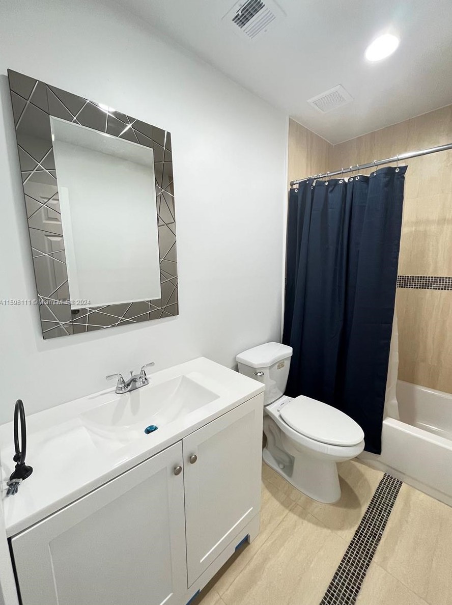 15543 137 Pl, Miami FL 33177-6417 exterior